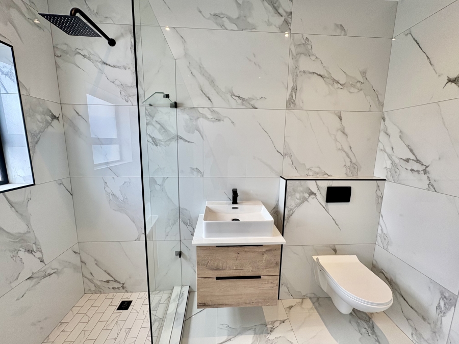4 Bedroom Property for Sale in Sandown Western Cape
